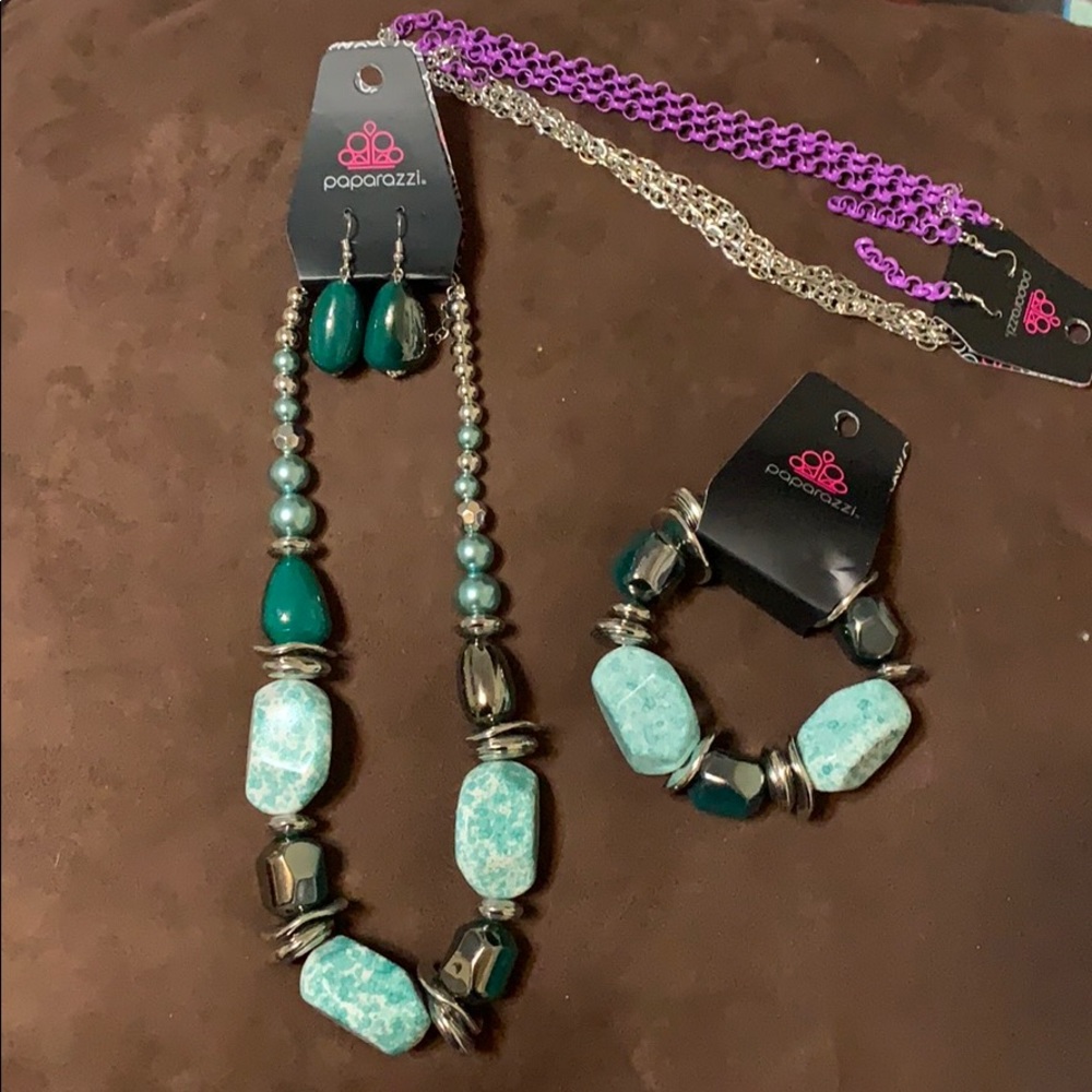 NWT paparazzi necklace lot